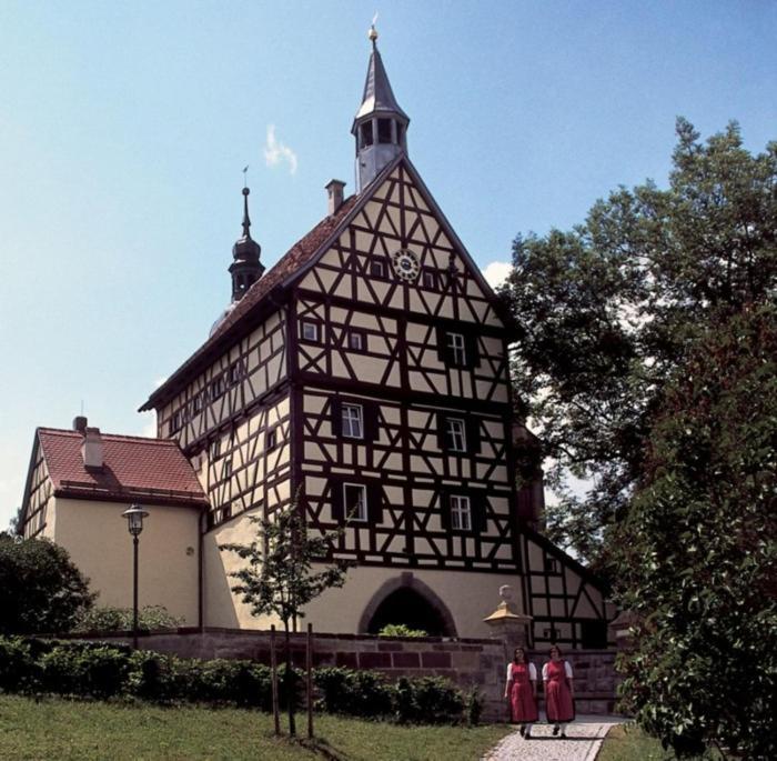 Turmstueble Im Torhaus Von 1545 Apartment Burgbernheim Luaran gambar