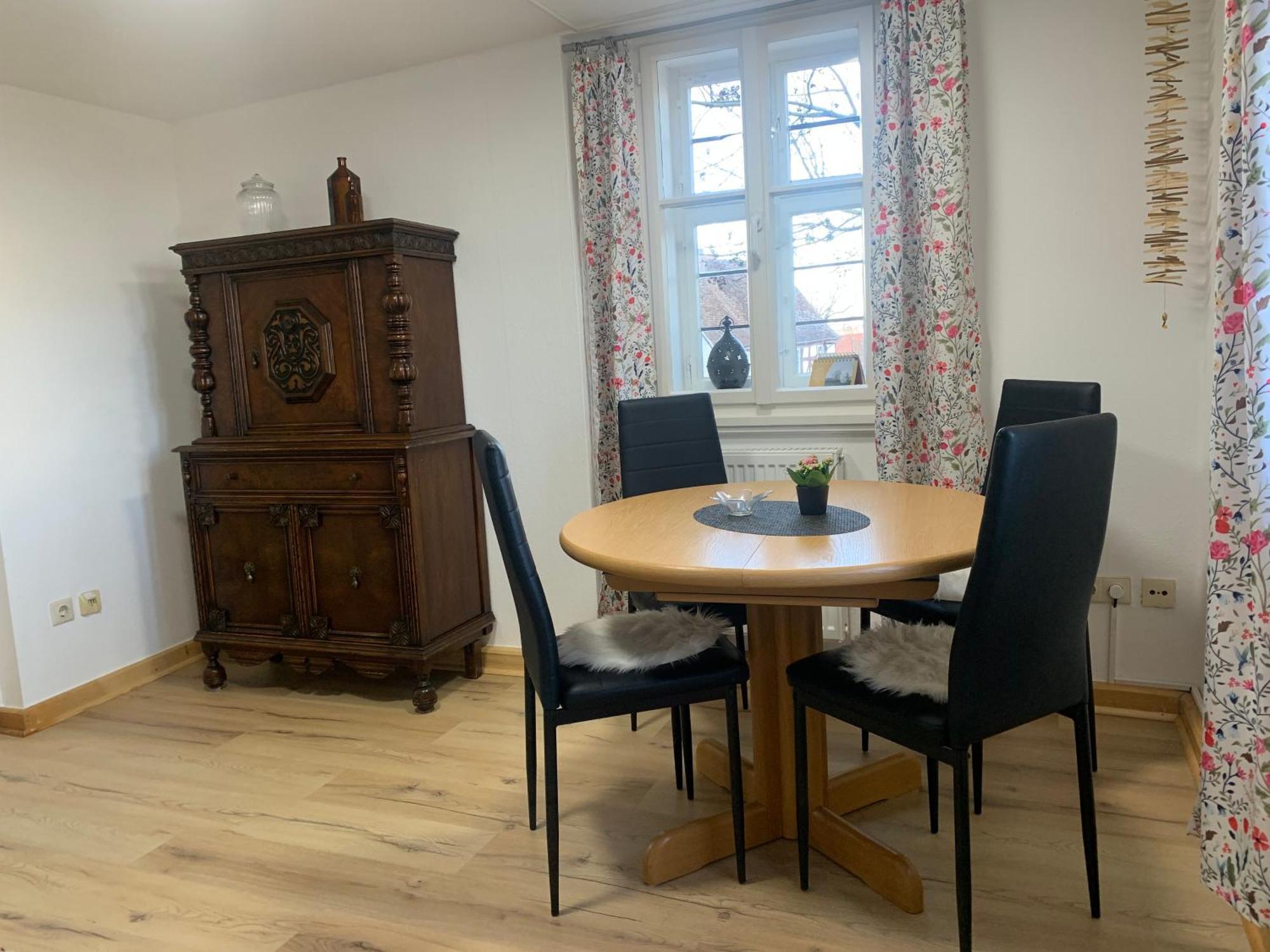 Turmstueble Im Torhaus Von 1545 Apartment Burgbernheim Luaran gambar